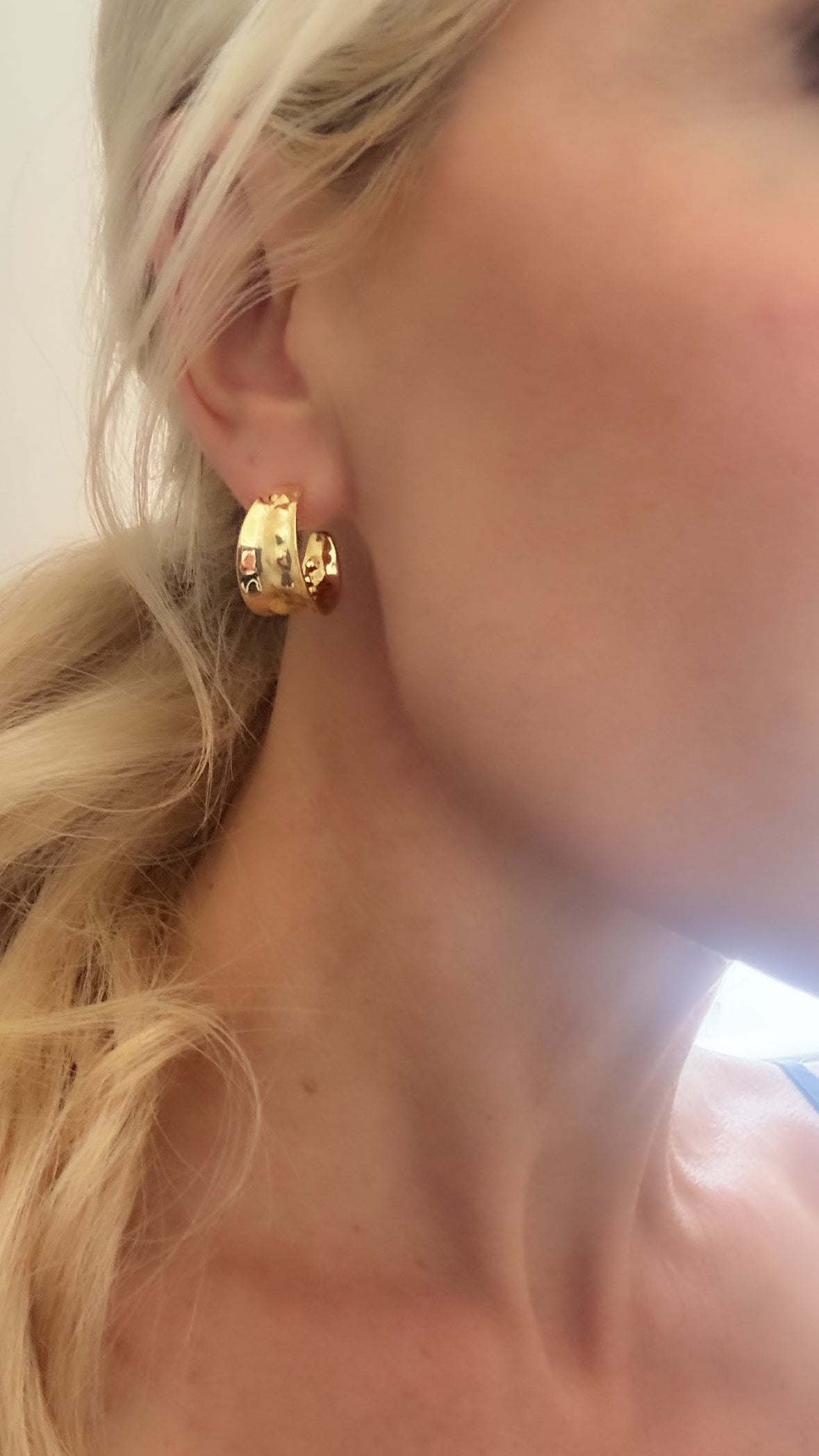 Wide Beaten Hoops | Gold