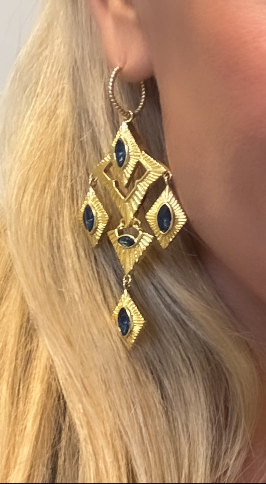 Sagrada Earrings | Gold & Sapphire