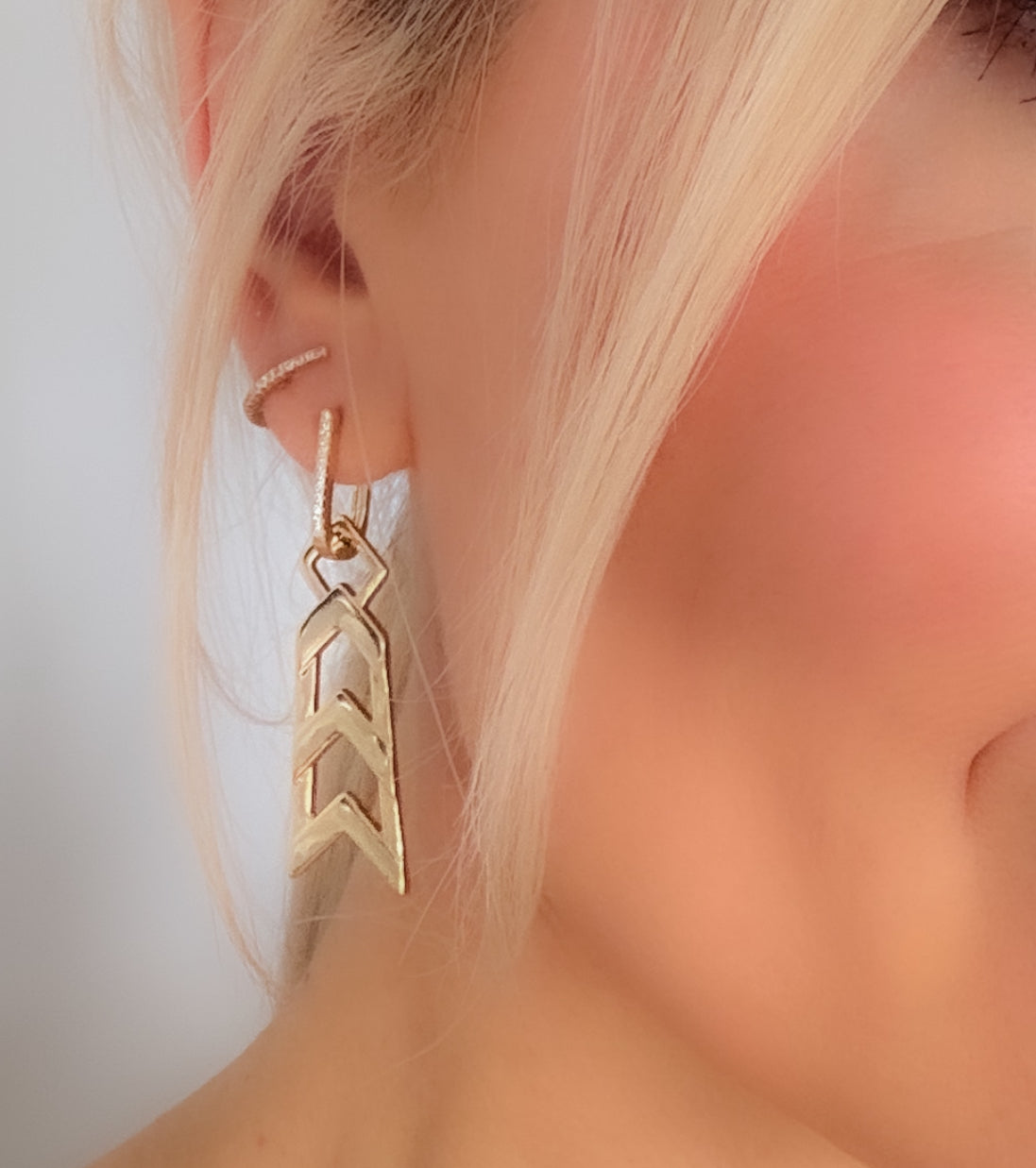 Crescent Stud| Gold