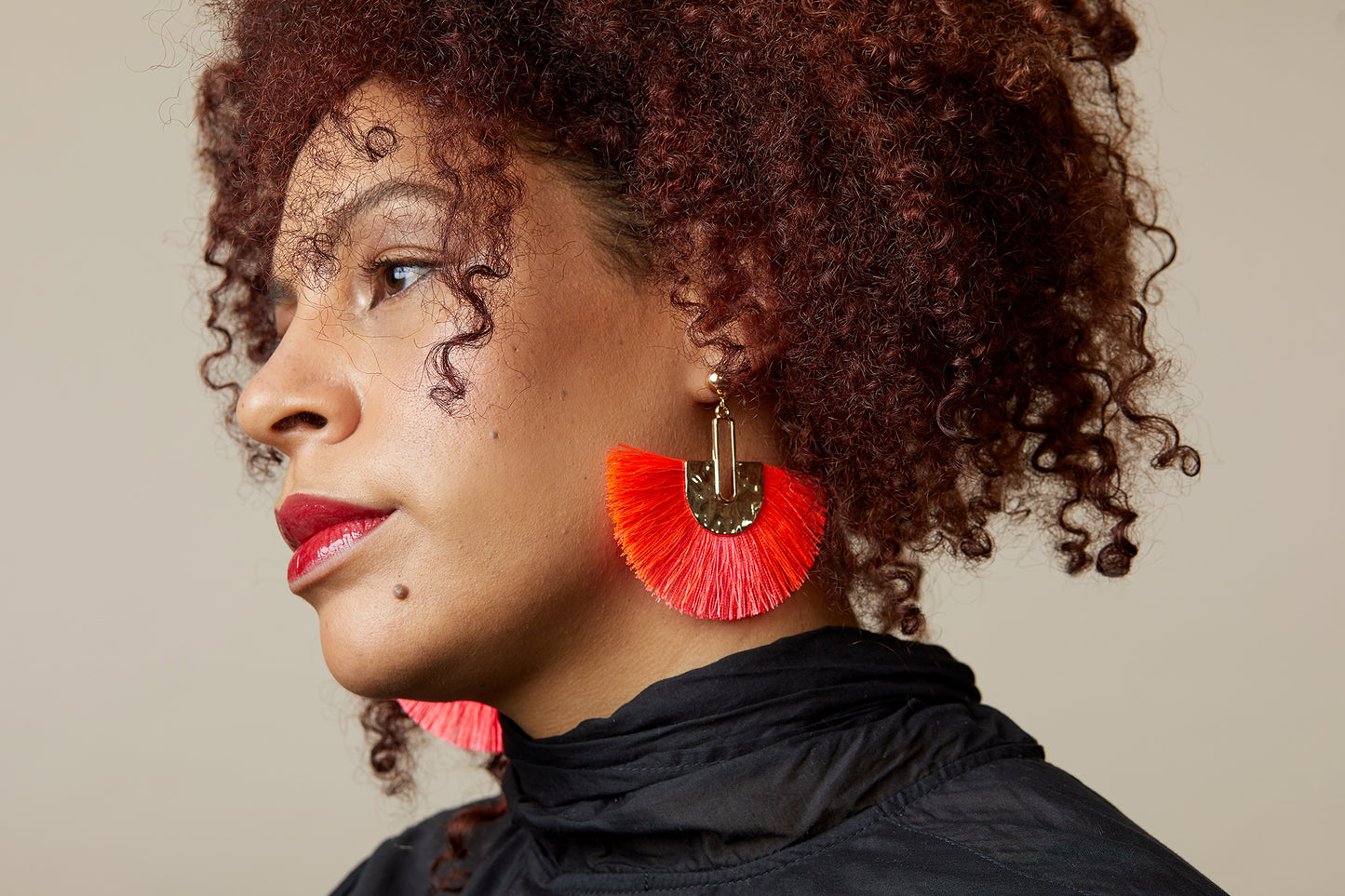 Fan Thread Earrings | Cream and Gold