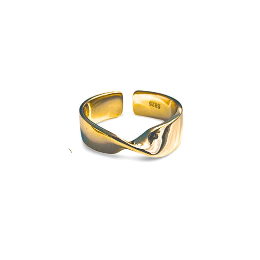 With a Twist Ring | Gold